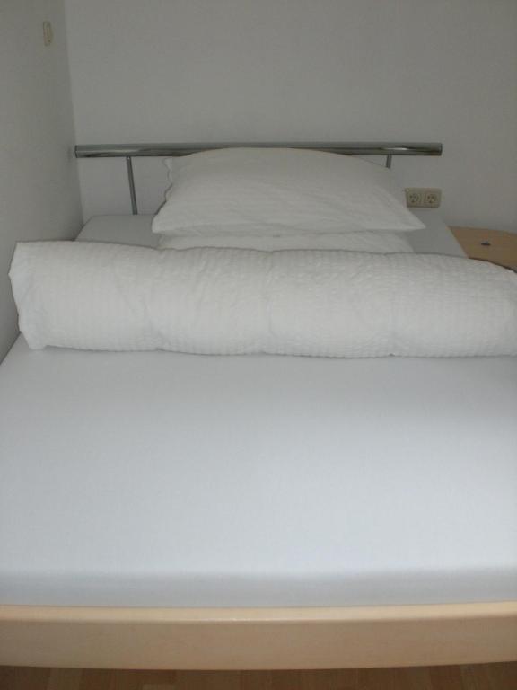Privatzimmer Familie Wagner Poechlarn Room photo